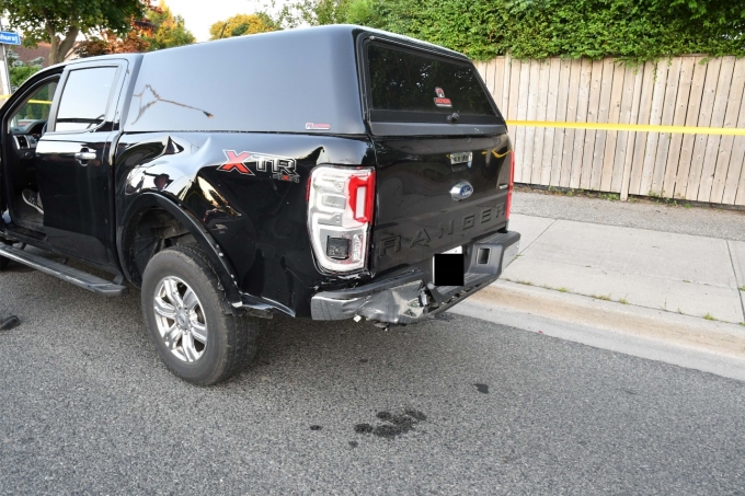 Figure 1 - Les dommages sur le coin arrière gauche, du Ford.