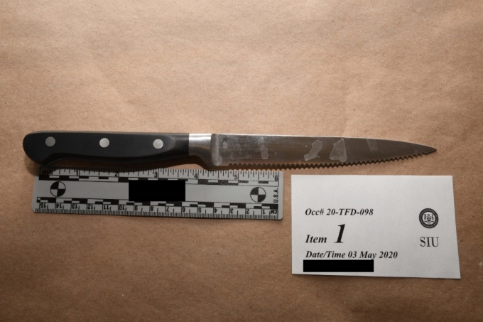 Figure 4 –Le couteau qui se trouvait sur les lieux.