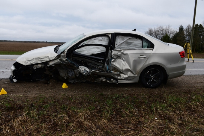 Figure 1 - Volkswagen Jetta with severe damage to the front left corner and side