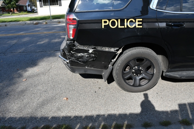 Figure 3 – Dommages au coin arrière droit de la voiture Tahoe de la Police provinciale